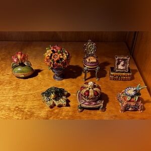 7 Jay Strongwater Perfumed Compacts from Estee Lauder - only used for display!